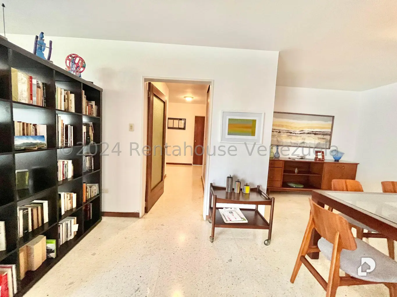 Apartamento en Las Mercedes, Caracas – 28