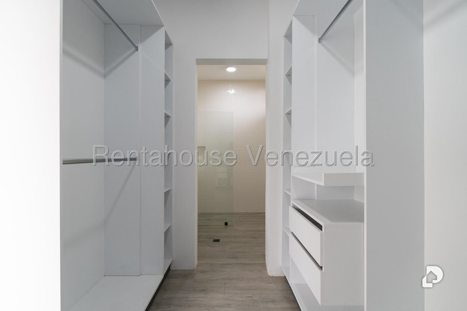 Casa en Country Club, Caracas – 30