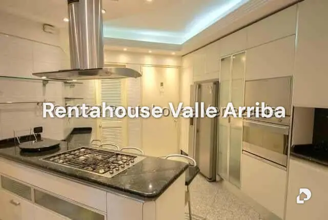 Apartamento en Colinas de Valle Arriba, Caracas – 4