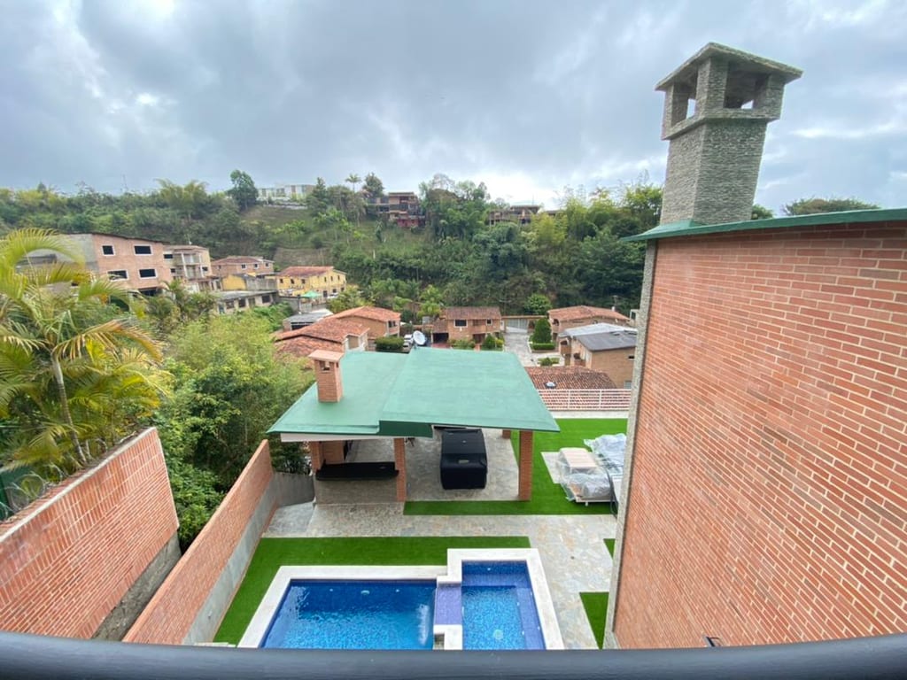 Casa en Los Guayabitos, Caracas - 1