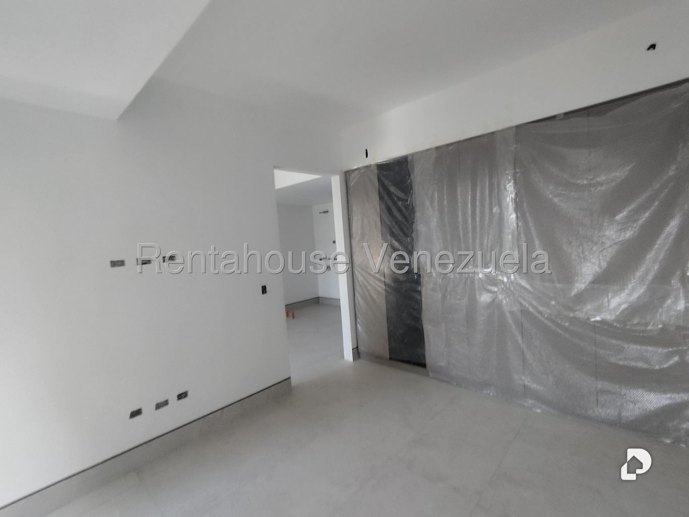 Apartamento en Las Mercedes, Caracas – 14