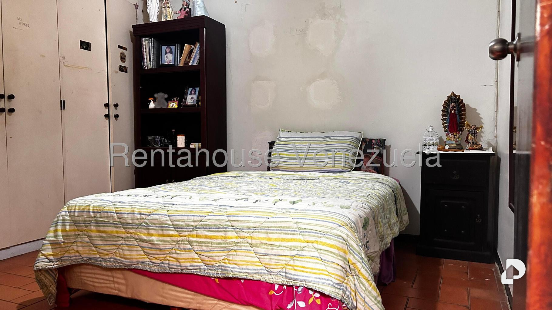 Casa en Piedra Azul, Caracas – 19