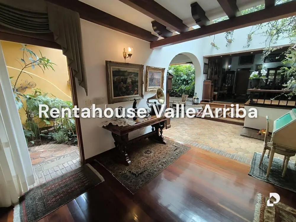 Casa en Lomas de La Lagunita, Caracas – 14