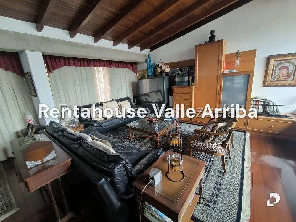 Casa en Lomas de La Lagunita, Caracas – 21