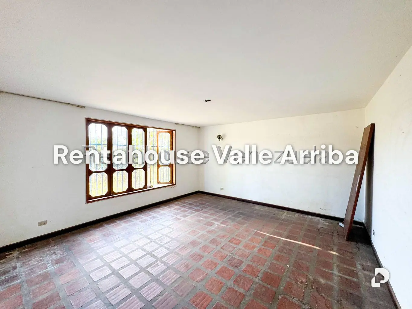 Casa en Valle Arriba, Caracas – 30