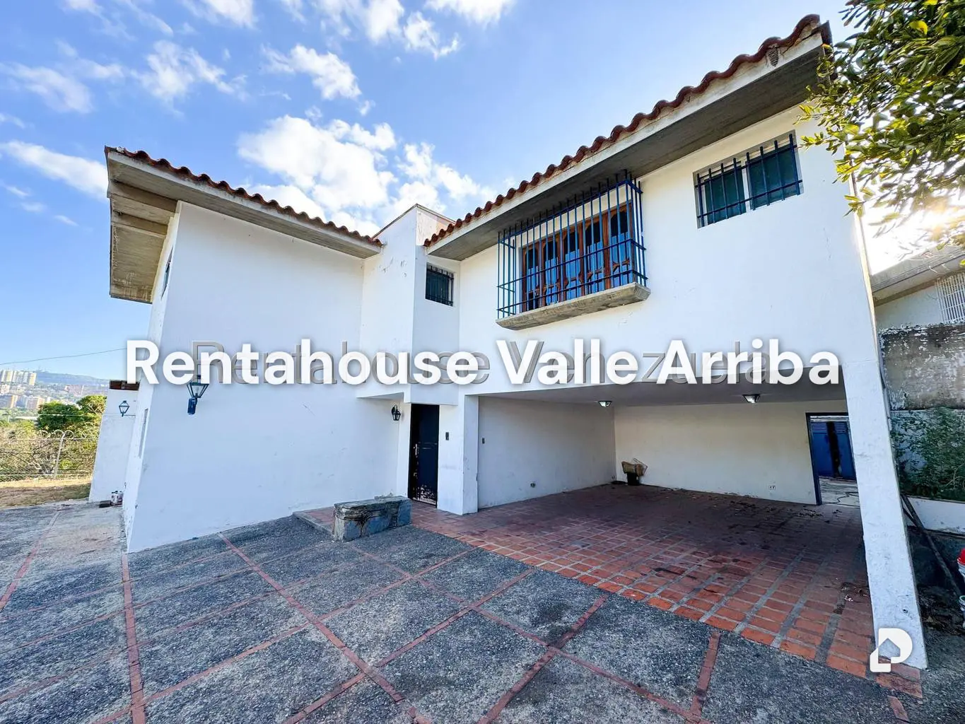 Casa en Valle Arriba, Caracas – 24