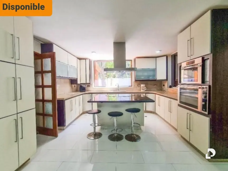 Casa en Cumbres de Curumo, Caracas – 6