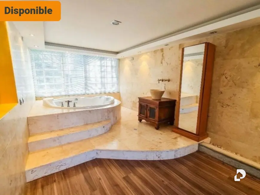 Casa en Cumbres de Curumo, Caracas – 3