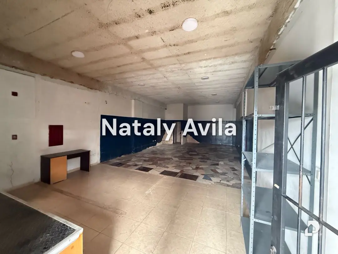 Local comercial en Zona Ind. Municipal, Valencia – 4