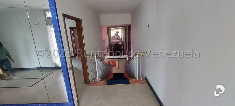 Casa en Alta Florida, Caracas – 8