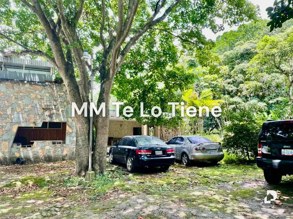 Terreno en Los Chorros, Caracas – 12