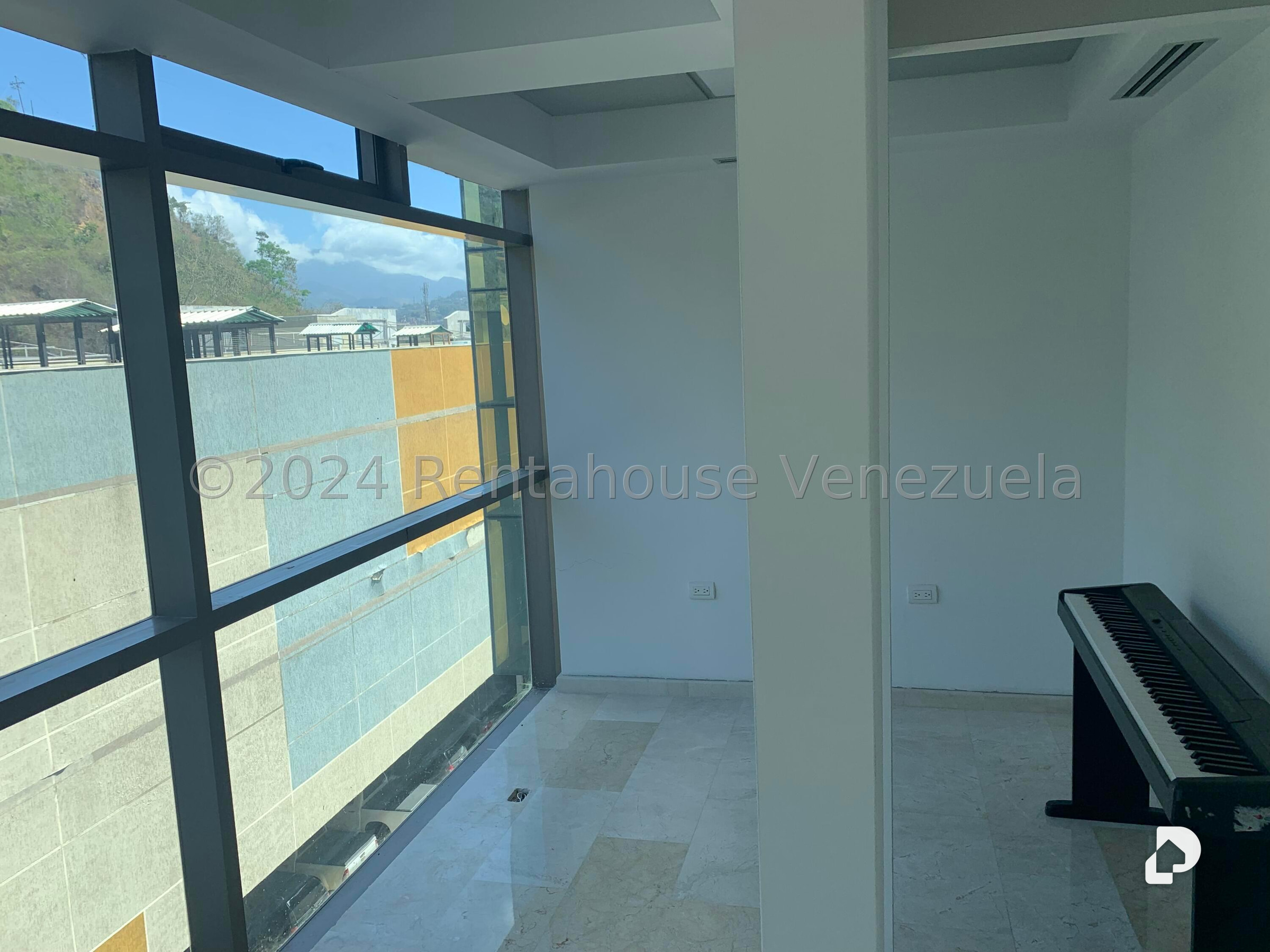 Oficina en Macaracuay, Caracas – 15