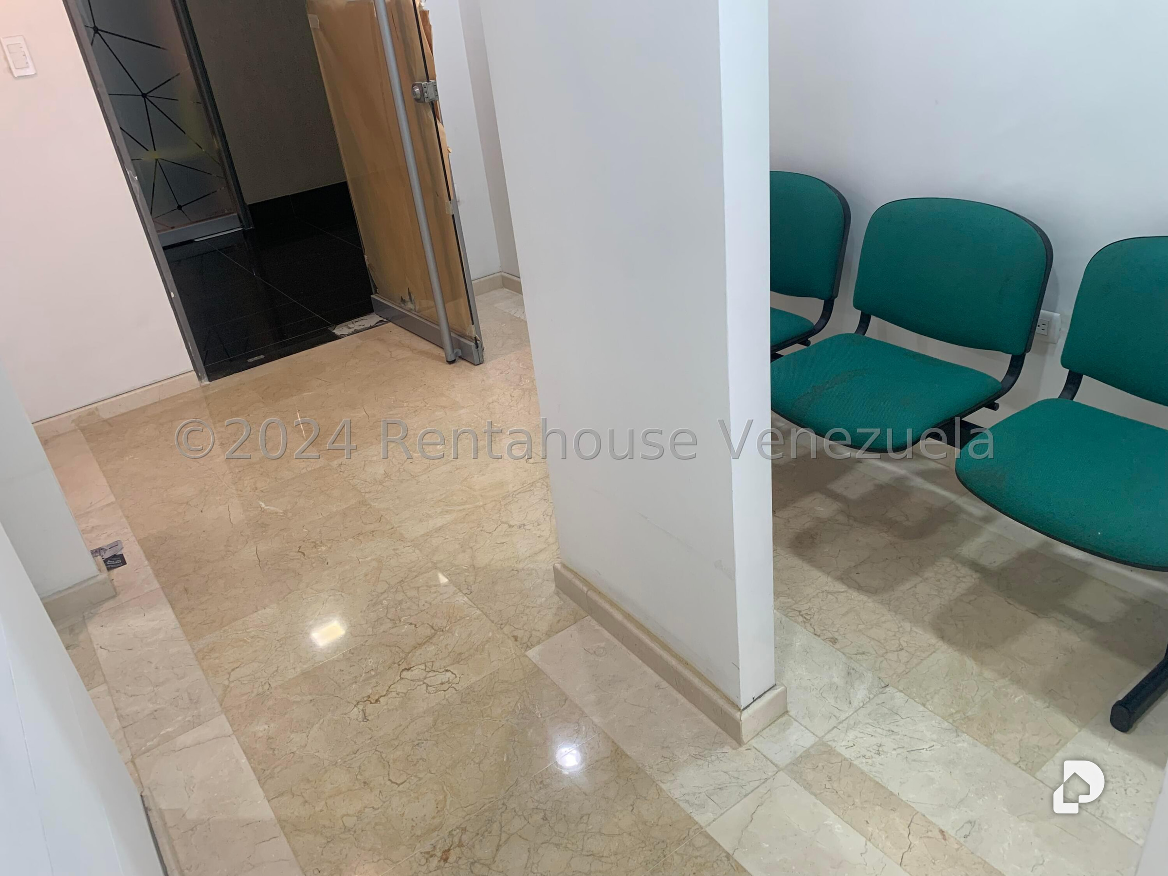 Oficina en Macaracuay, Caracas – 18