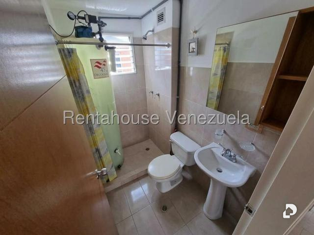 Apartment in Caracas – 8