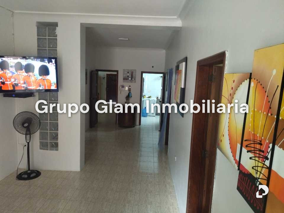 Casa en Altamira, Caracas – 11