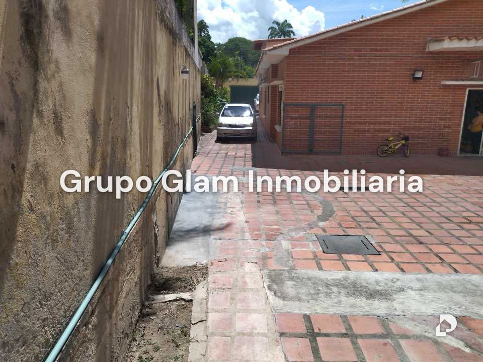 Casa en Altamira, Caracas – 25