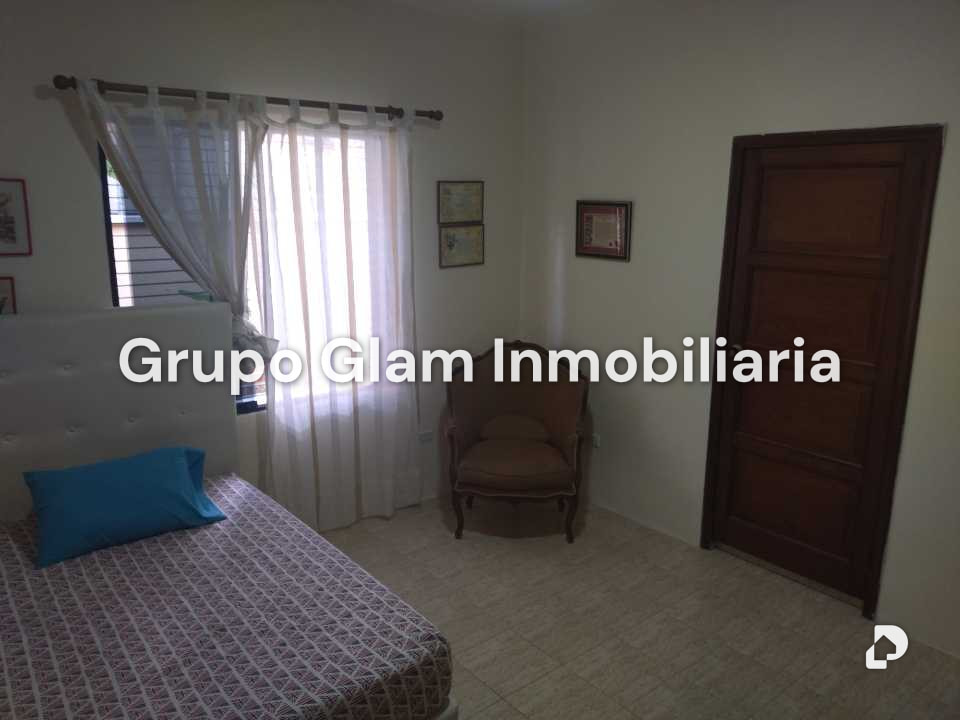 Casa en Altamira, Caracas – 18
