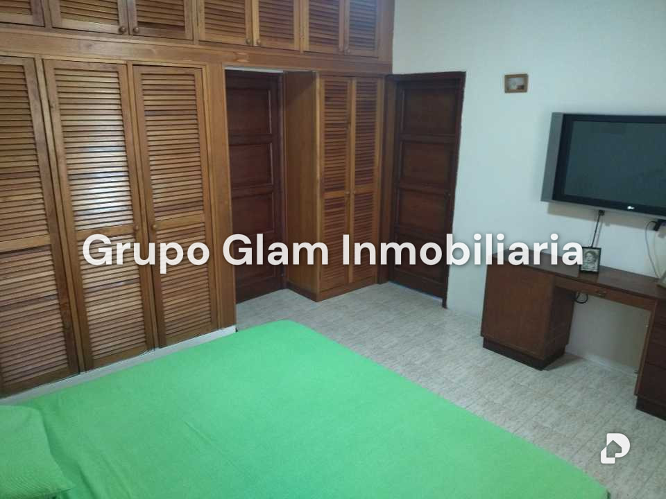 Casa en Altamira, Caracas – 13