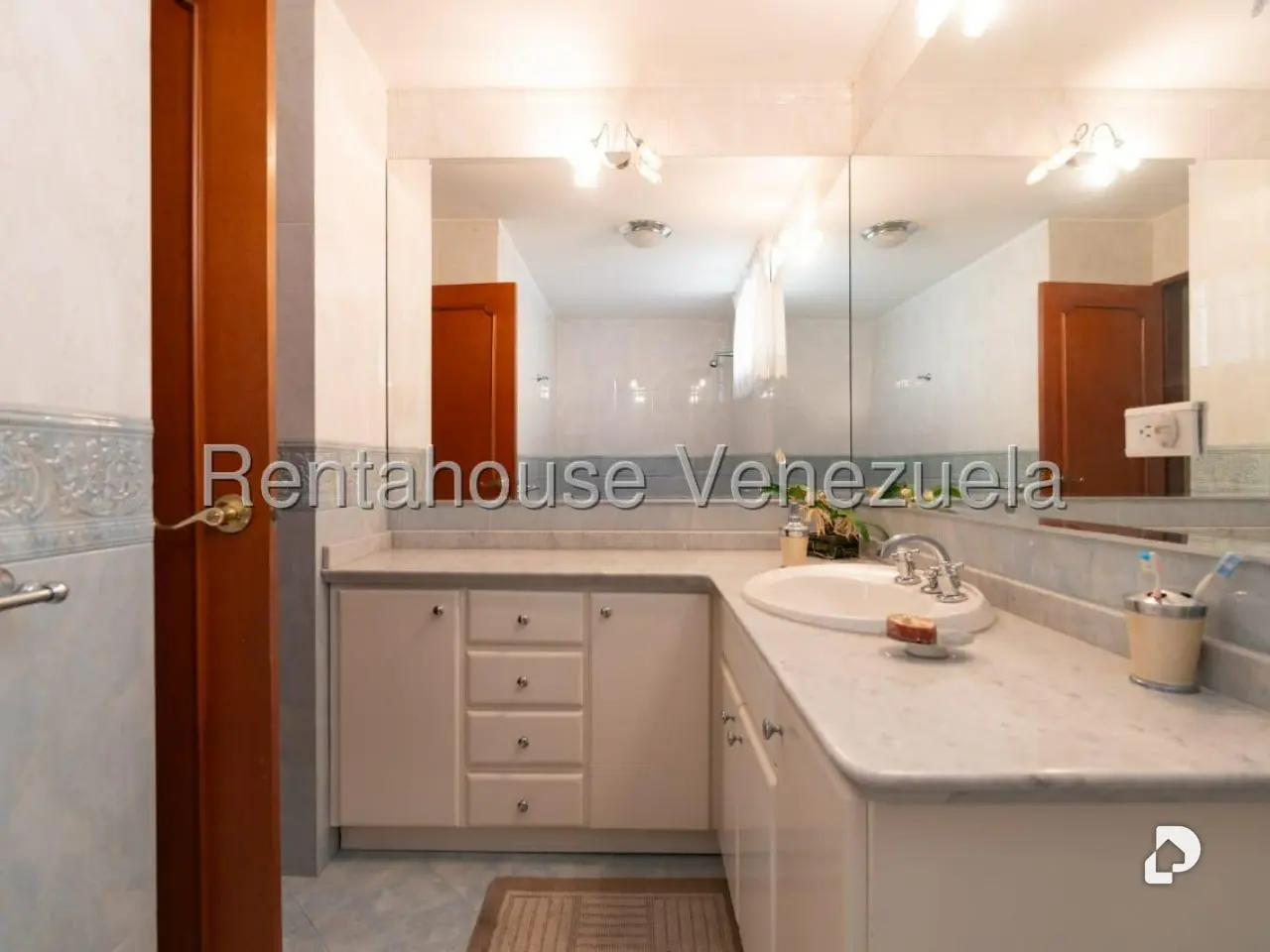 Apartamento en Terrazas del Ávila, Caracas – 10