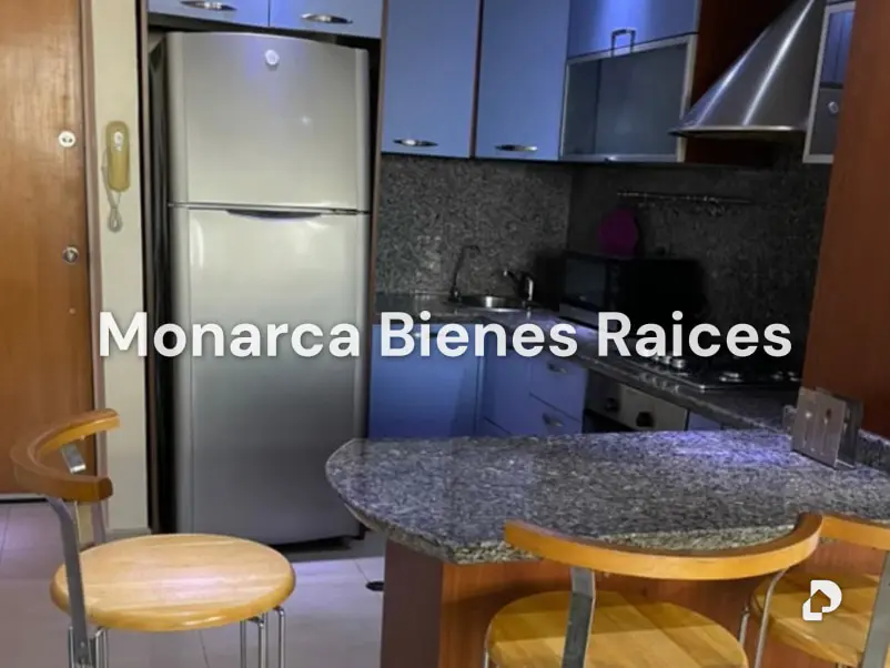 Penthouse en Urbanización Las Palmeras, Lechería – 2