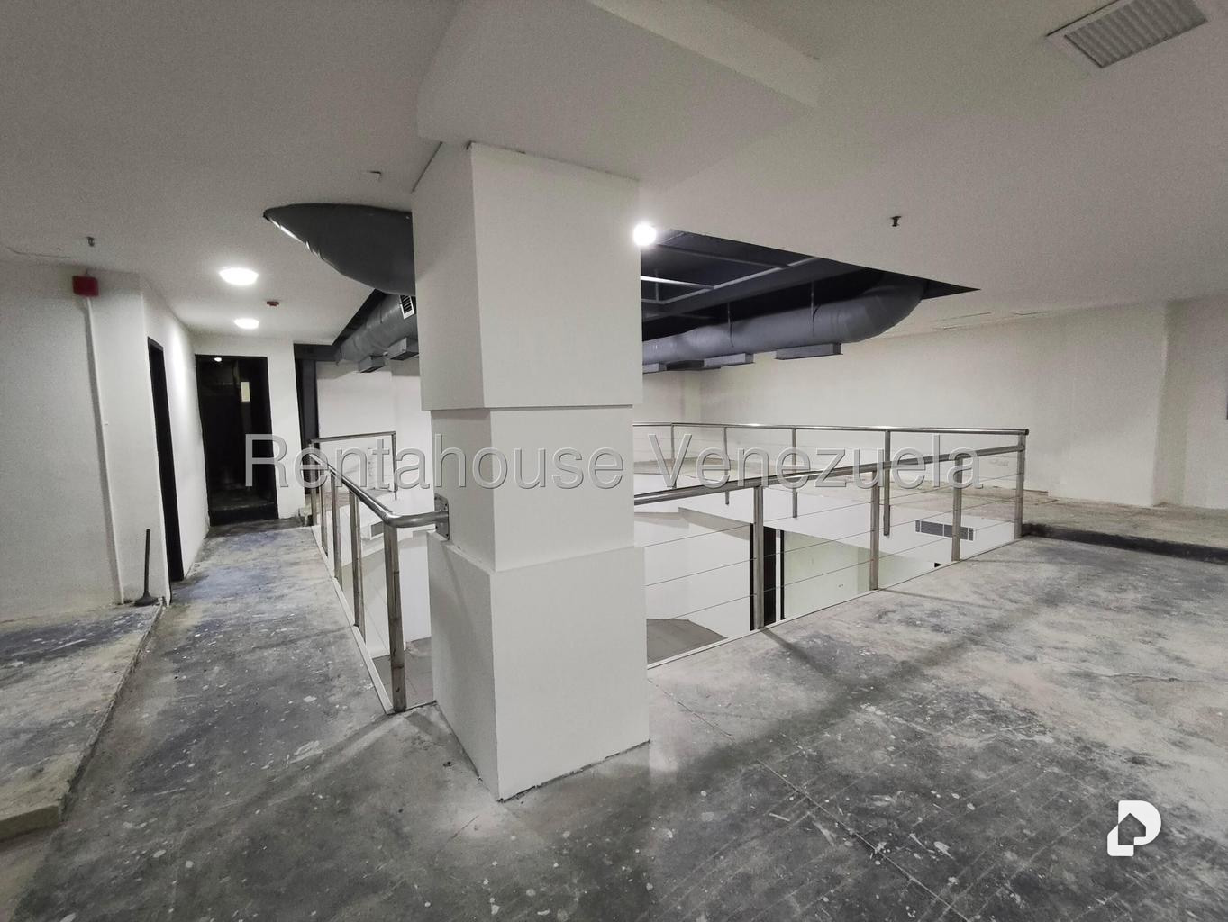 Local comercial en Macaracuay, Caracas – 11