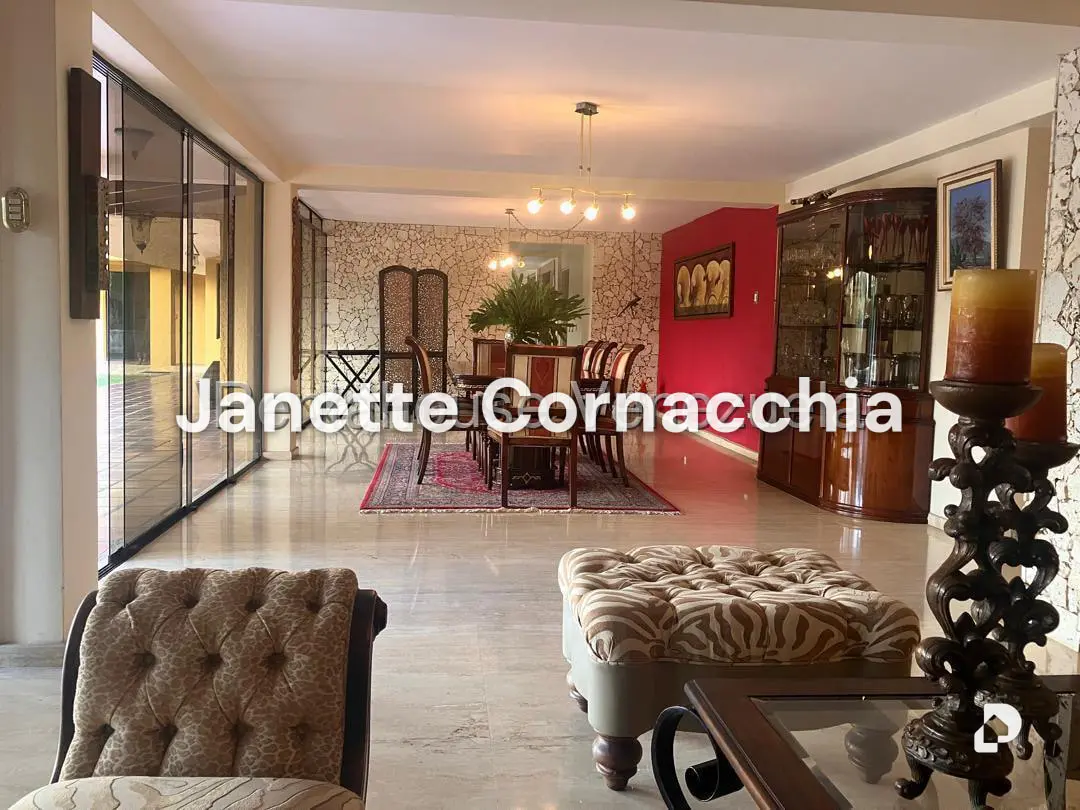 Casa en La Boyera, Caracas – 14