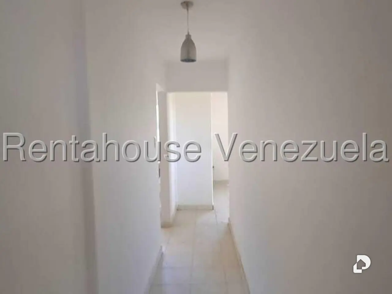 Apartment in Paraparal, Los Guayos – 13