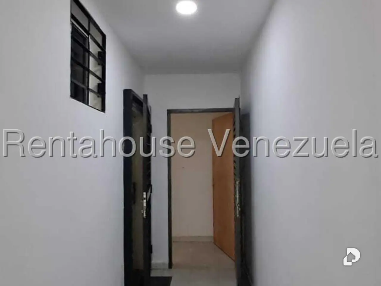 Apartment in Paraparal, Los Guayos – 5