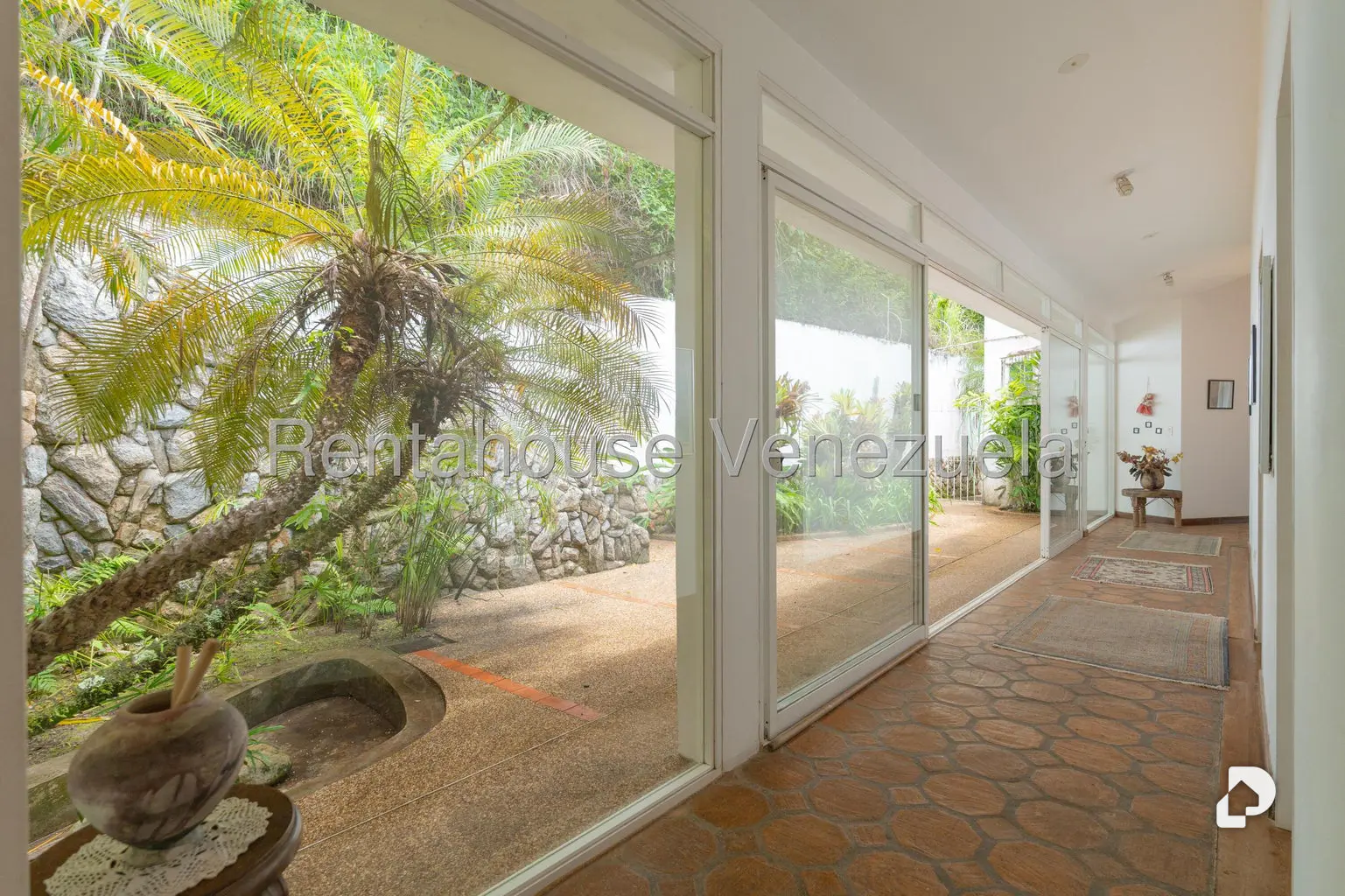 Casa en Oripoto, Caracas – 27