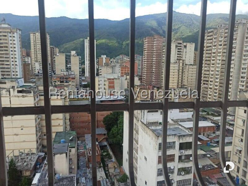 Apartamento en Parroquia La Candelaria, Caracas – 18