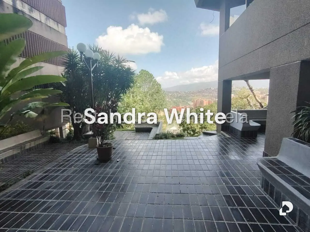 Penthouse en La Tahona. 27-3898, Caracas – 3