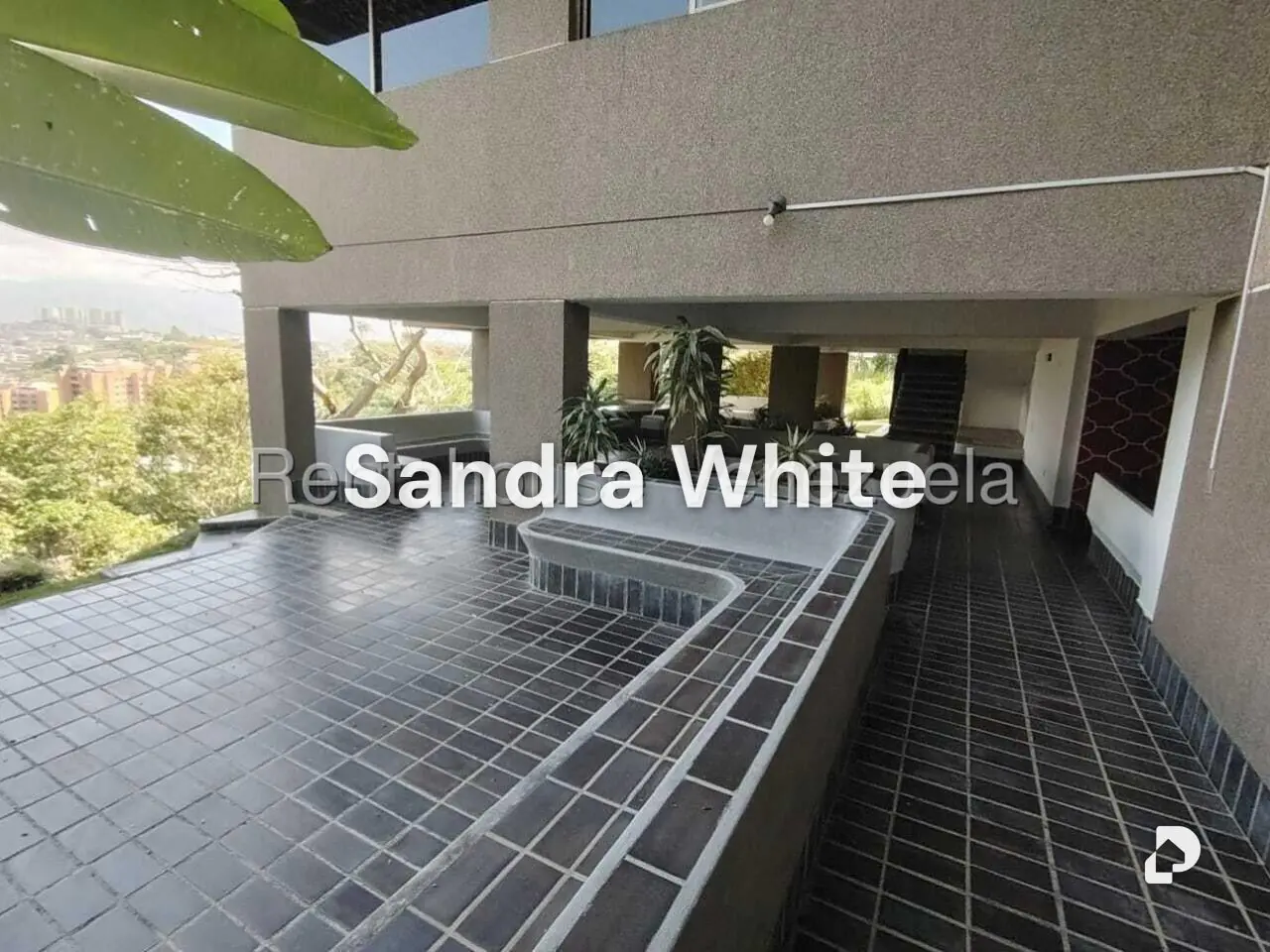 Penthouse en La Tahona. 27-3898, Caracas – 28