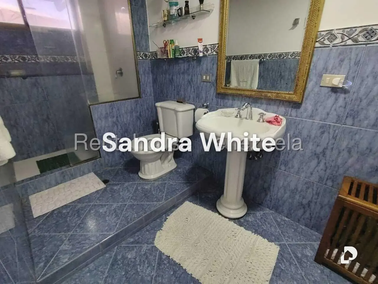 Penthouse en La Tahona. 27-3898, Caracas – 16