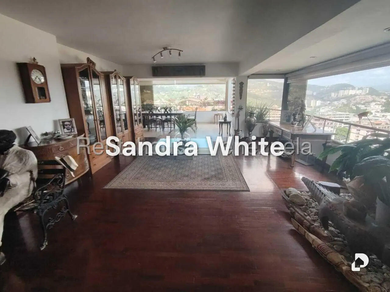 Penthouse en La Tahona. 27-3898, Caracas – 10