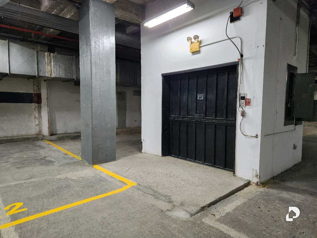 Edificio en La Urbina, Caracas – 8