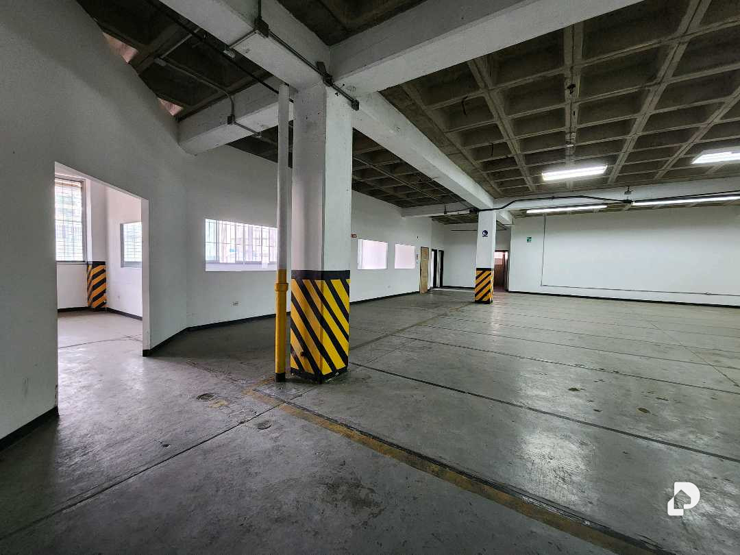 Edificio en La Urbina, Caracas – 37