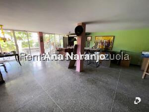 Casa en Prados del Este, Caracas – 23