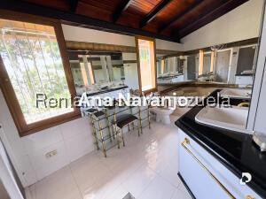 Casa en Prados del Este, Caracas – 15