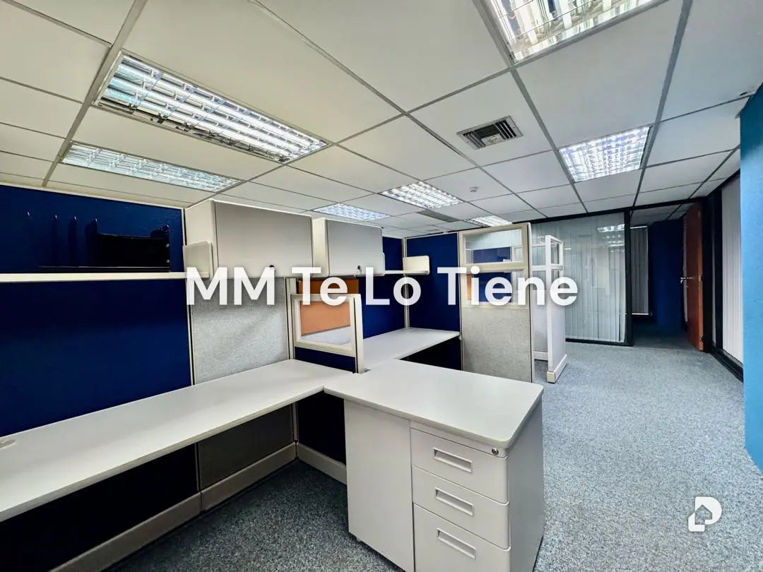 Oficina en El Rosal, Caracas – 24