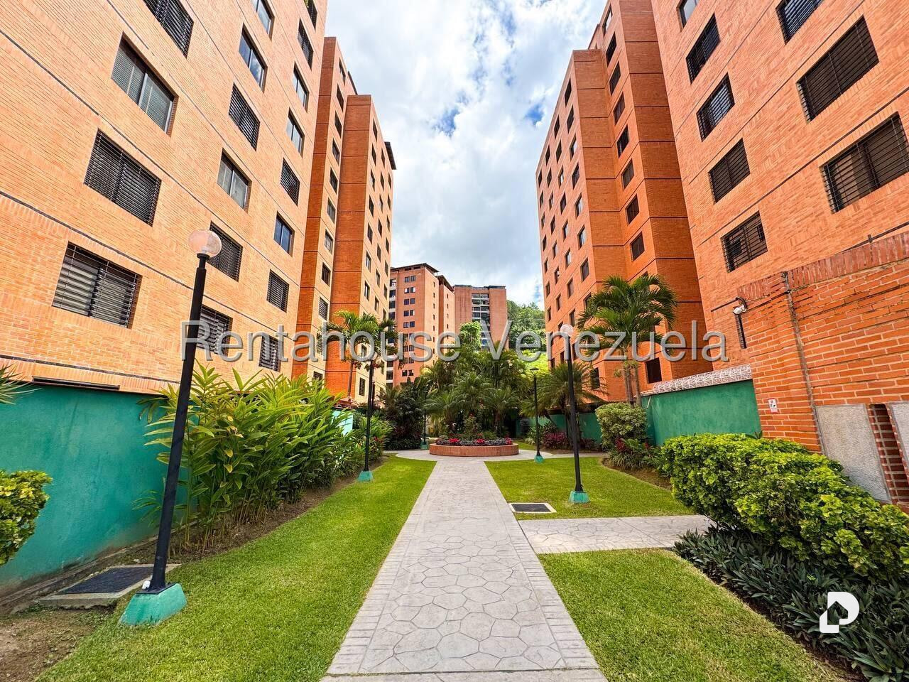 Apartamento en Colinas de La Tahona, Caracas – 2