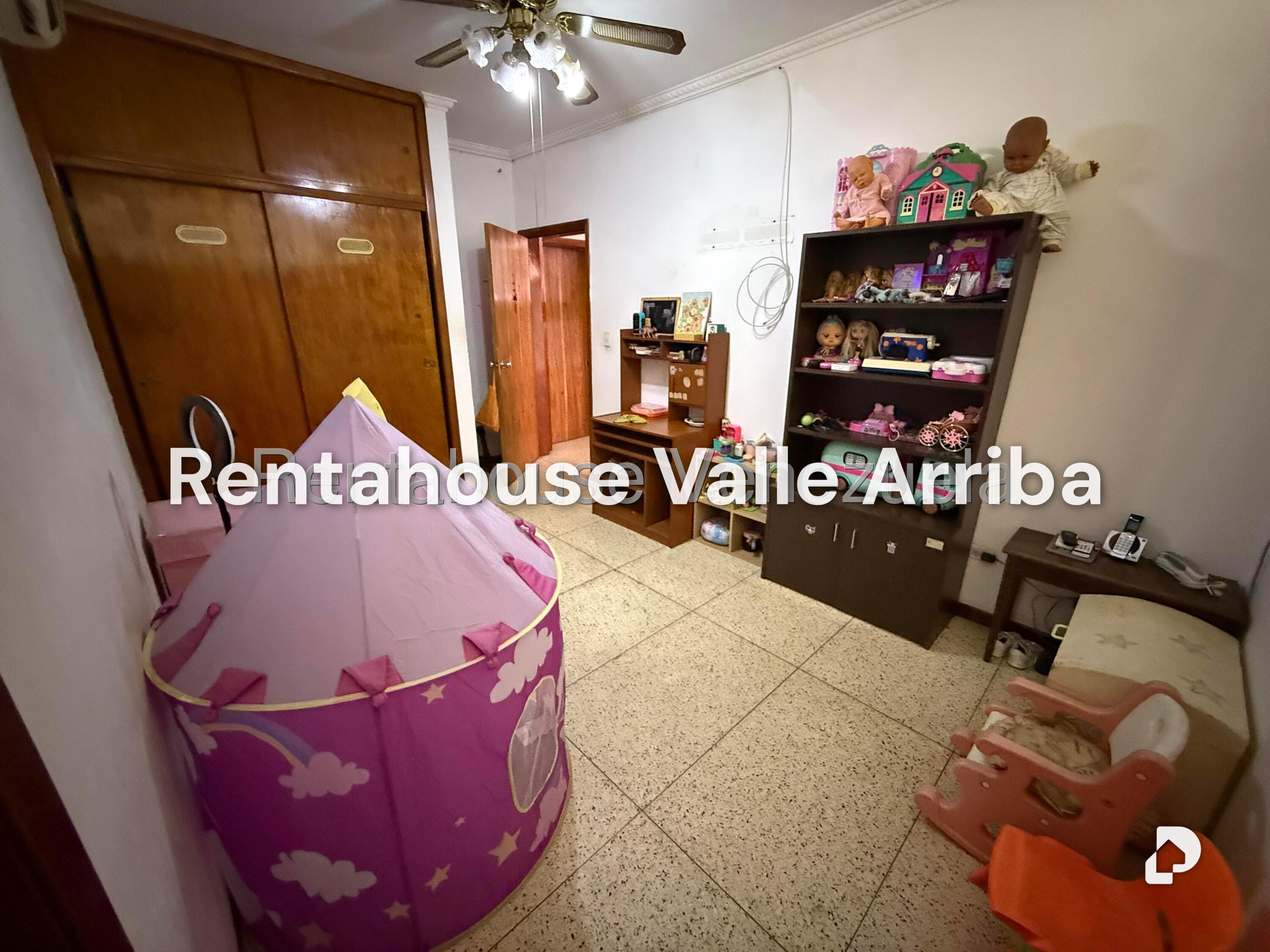 House in La California Norte, Caracas – 15