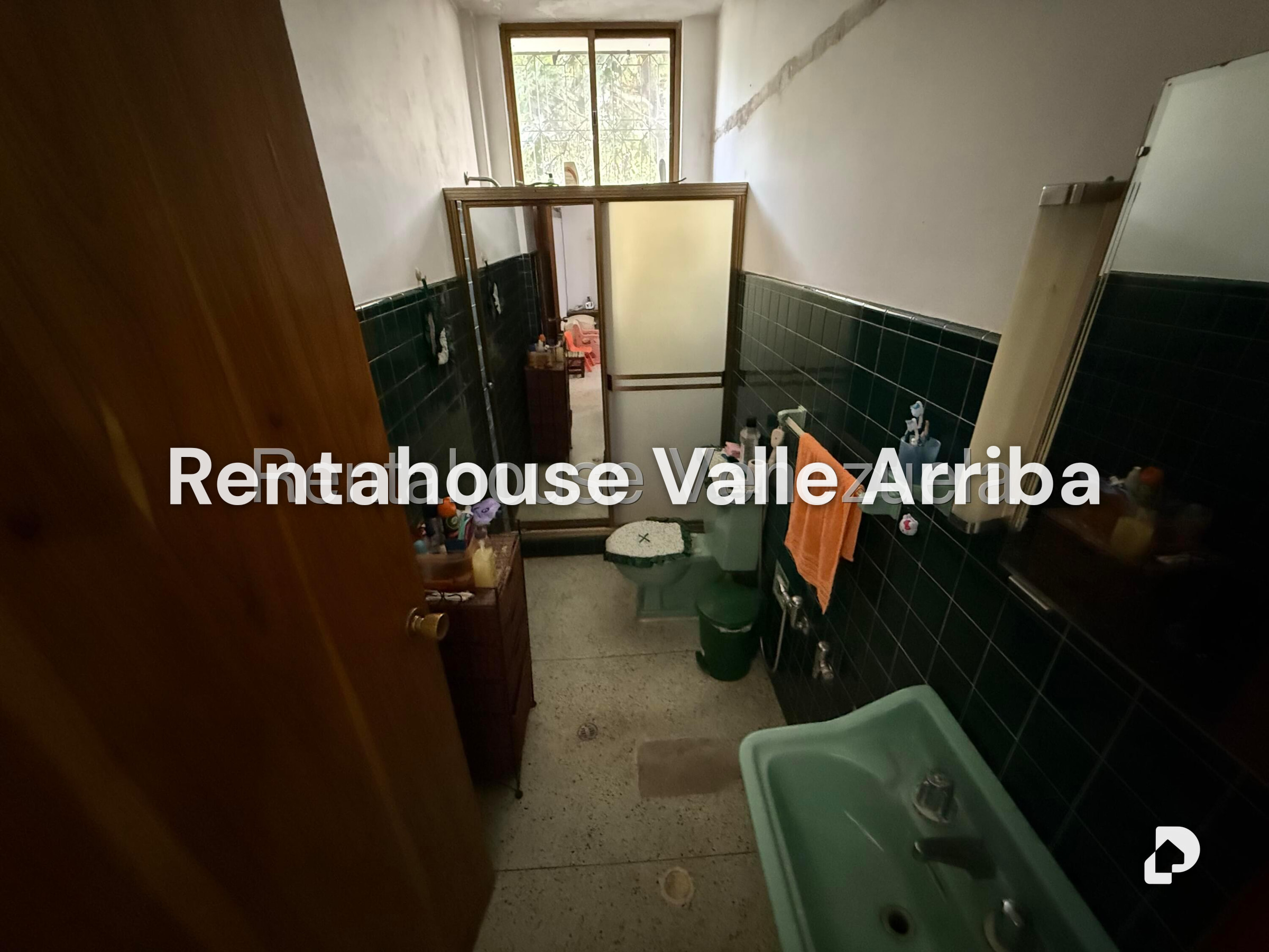 House in La California Norte, Caracas – 16