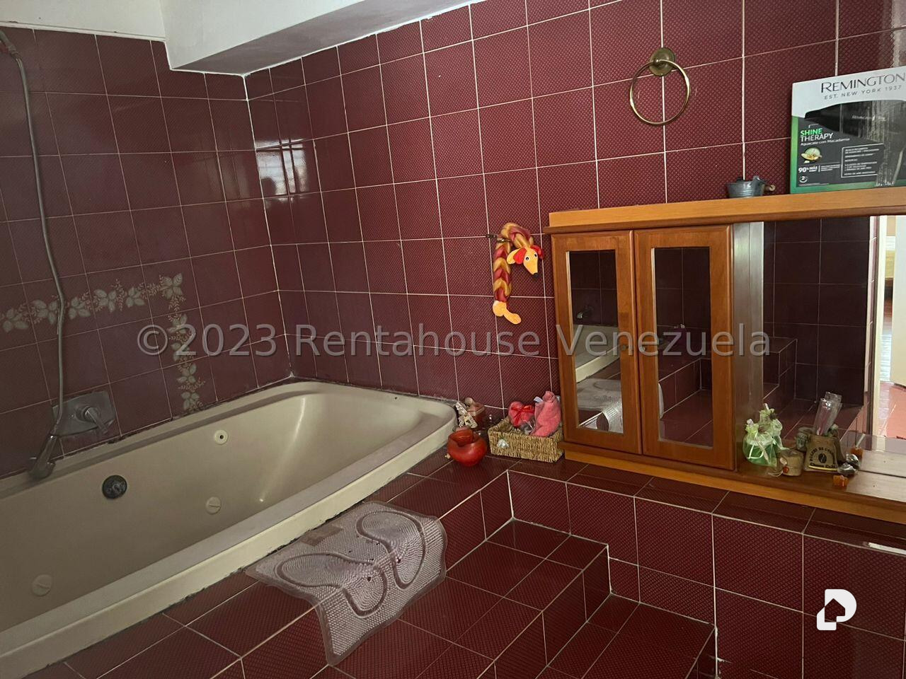 Apartamento en La Florida, Caracas – 16
