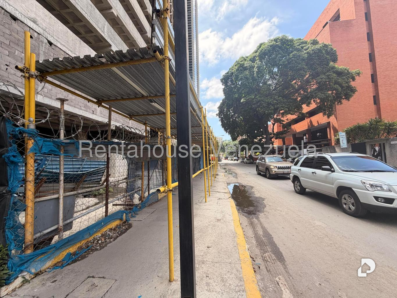 Local comercial en Las Mercedes, Caracas – 14