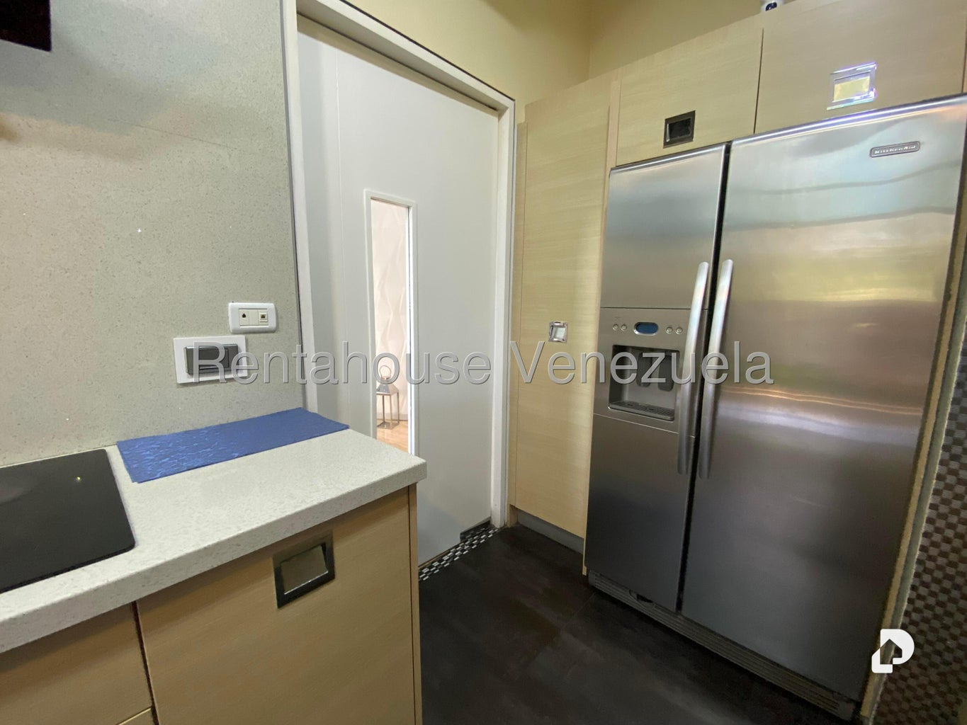 Apartamento en Las Mesetas de Santa Rosa de Lima, Caracas – 25