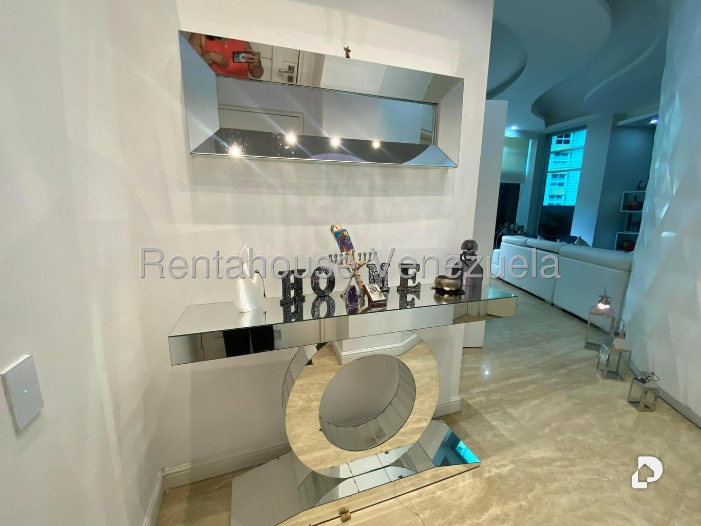Apartamento en Las Mesetas de Santa Rosa de Lima, Caracas – 2