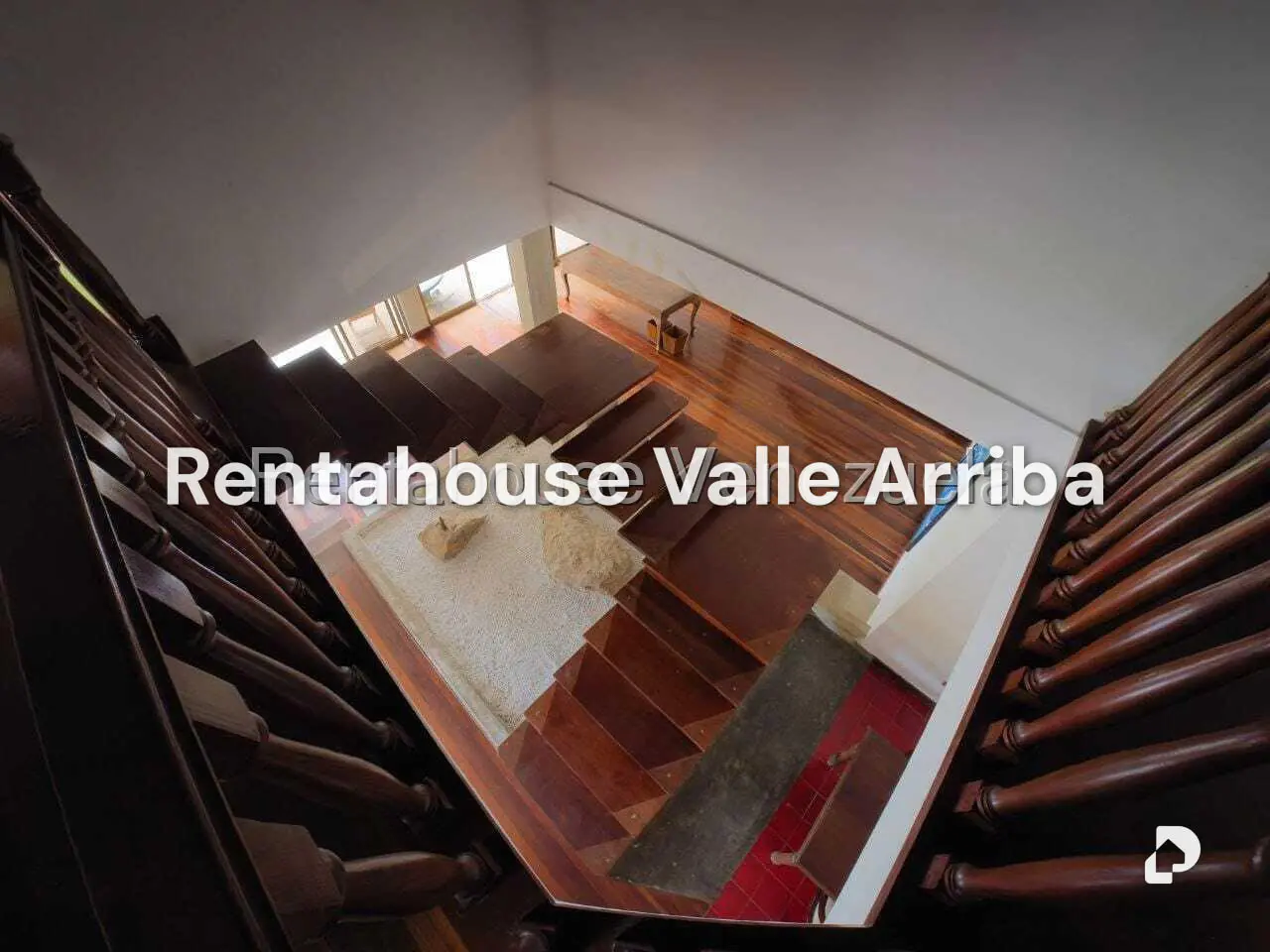 Casa en Oripoto, Caracas – 25
