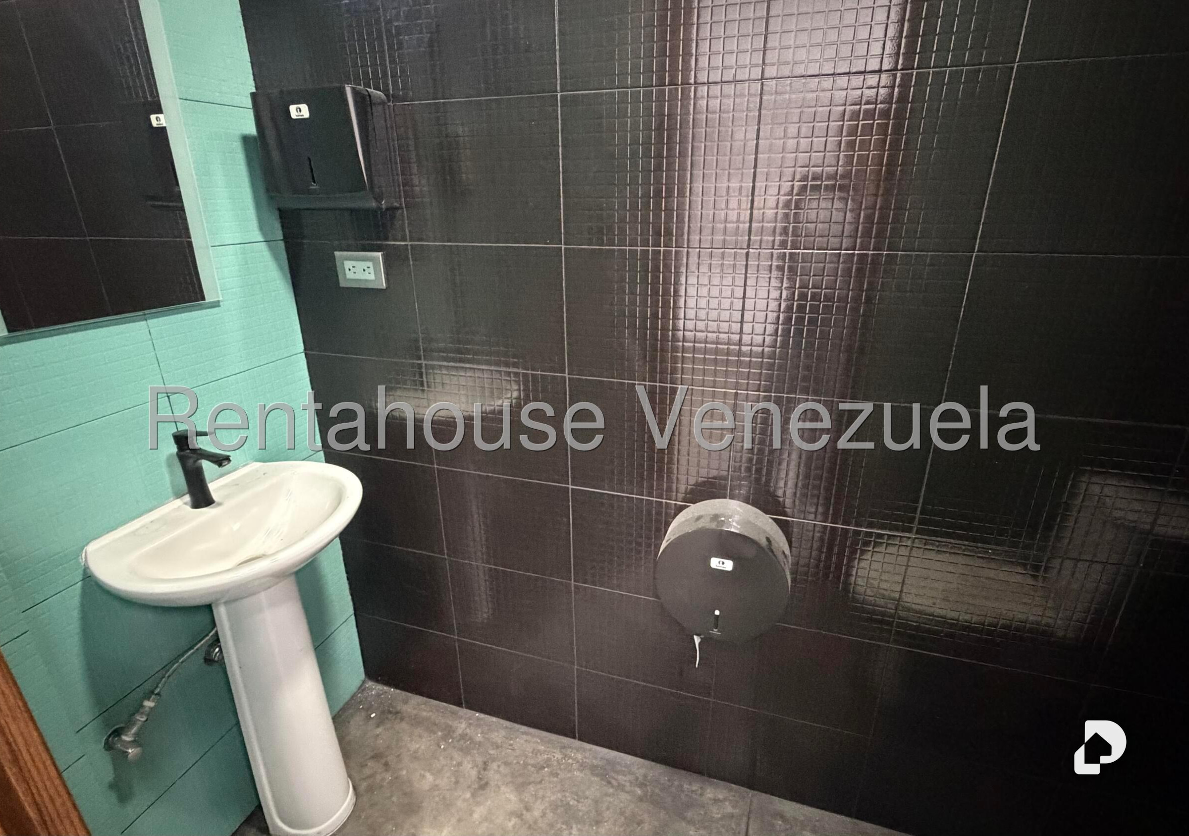 Local comercial en Maripérez, Caracas – 25