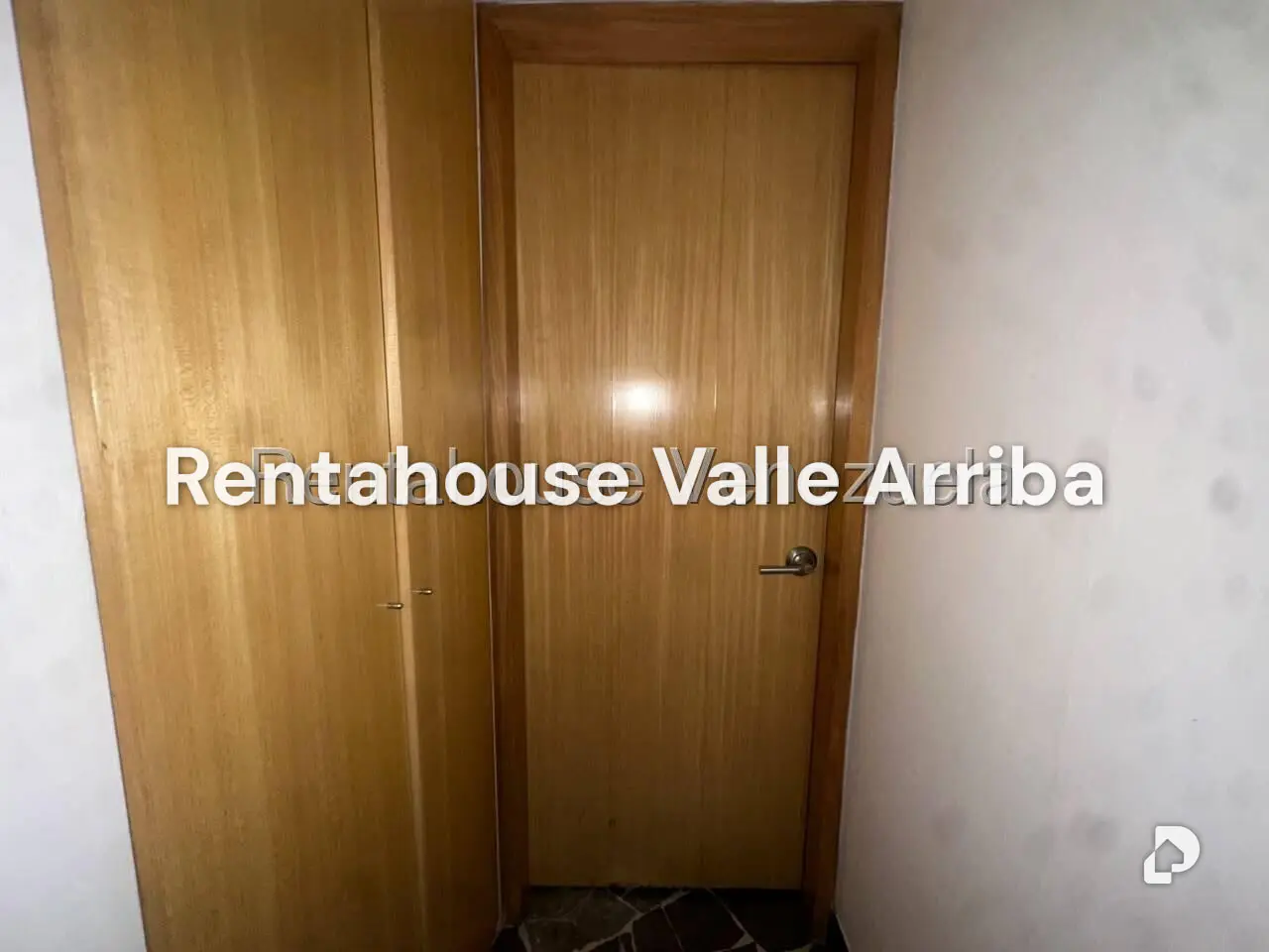 Apartamento en Los Palos Grandes, Caracas – 15