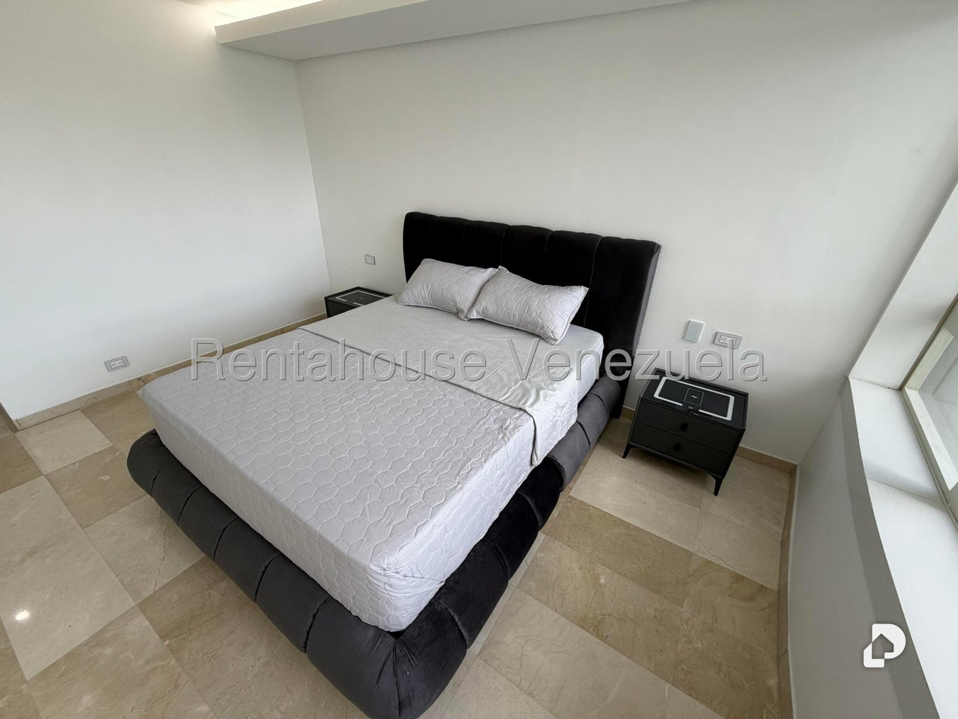 Apartamento en Altamira, Caracas – 26